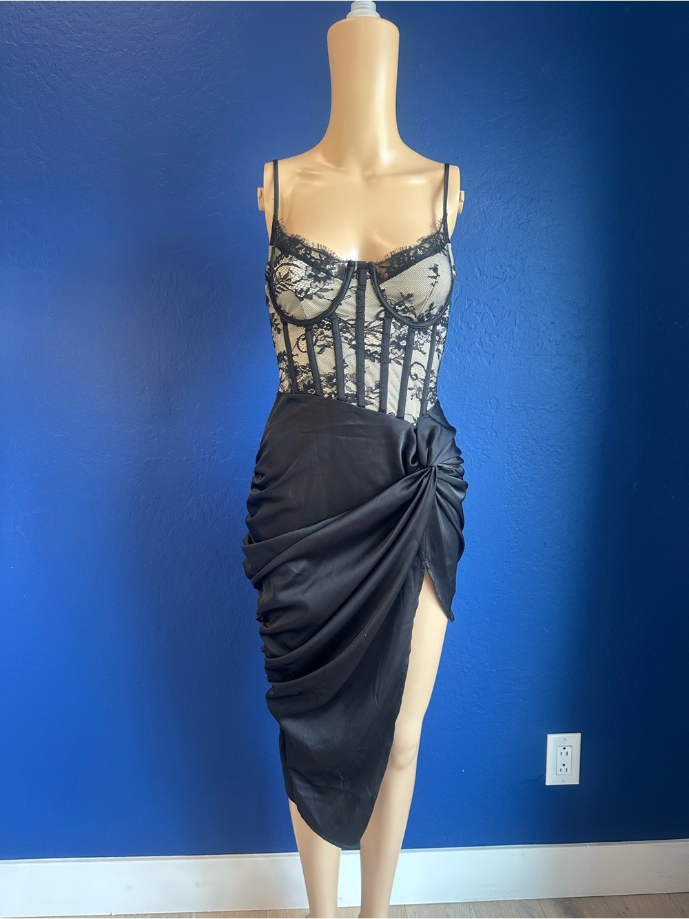 PrettyLittleThing Black Lace Corset High-Low Dress